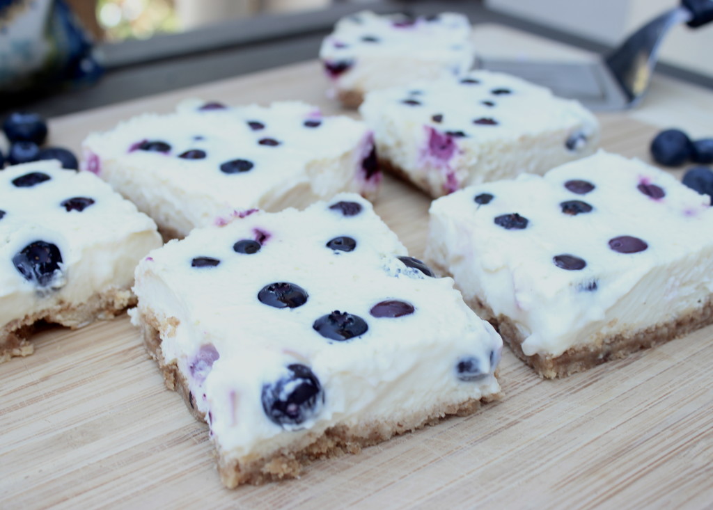 Lemon & Blueberry Cheesecake | Wander & Wine