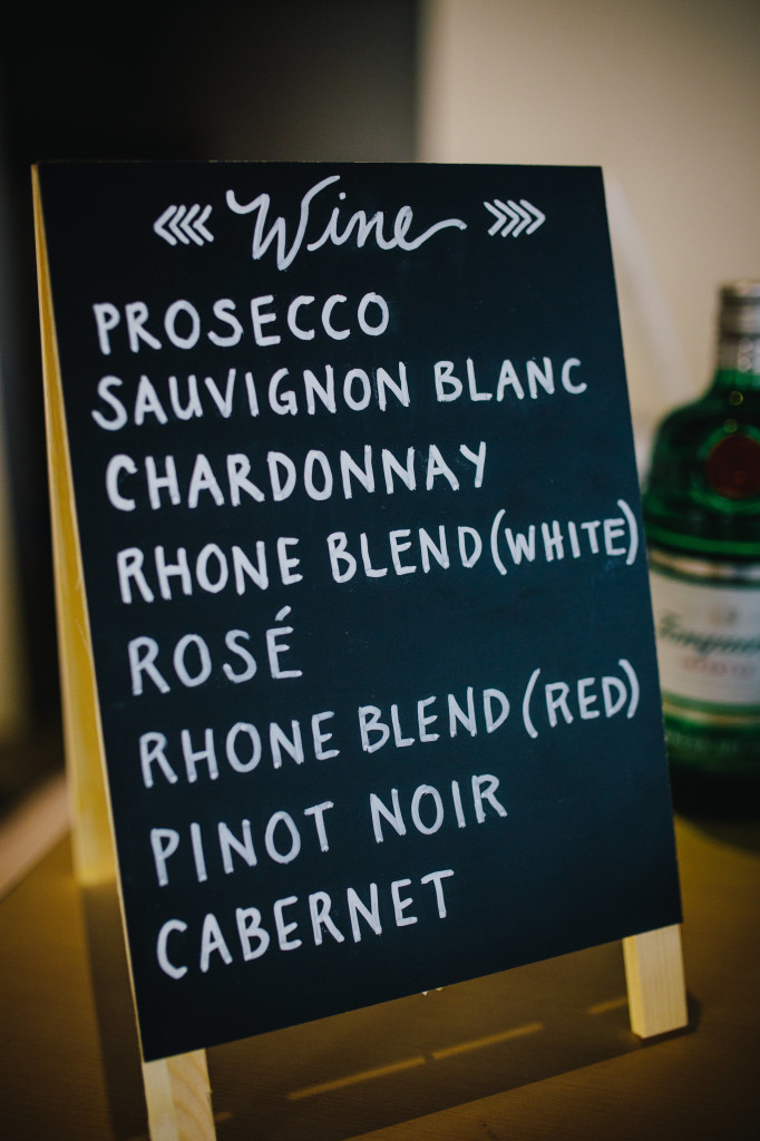 Wedding day wine | Wander & Wine - photos by Lisa Mallory Photo #wedding #lakeside #diy